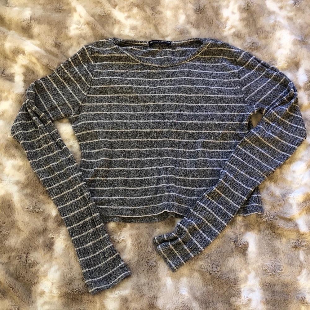 Brandy Melville Cropped Sweater